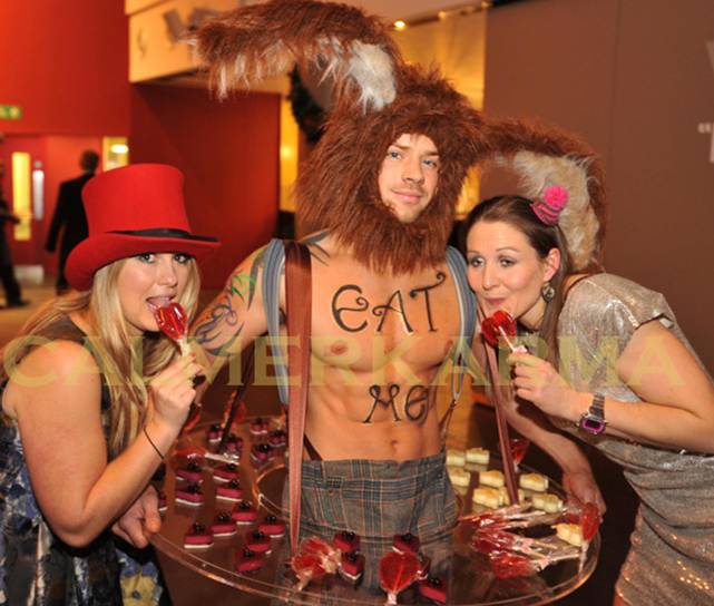 ALICE IN WONDERLAND THEMED ENTERTAINERS TO HIRE MANCHESTER AND LONDON - MAD MARCH HARE CANDY BOY