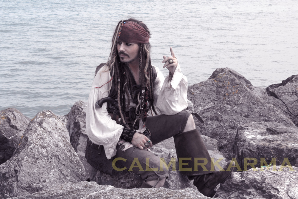 PIRATE THEMED ENTERTAINMENT - JACK SPARROW LOOKALIKE TO HIRE UK 