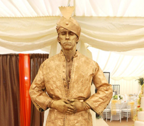 ARABIAN NIGHTS THEMED LIVING STATUES TO HIRE