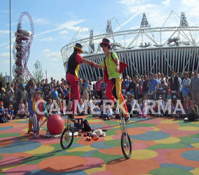 GREAT BRITISH SEASIDE ENTERTAINMENT - COMEDY UNICYCLISTS HIRE UK