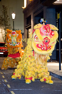 CHINESE LION ACTS TO HIRE FOR EVENTS WEDDING AND PARTY ENTERTAINMENT