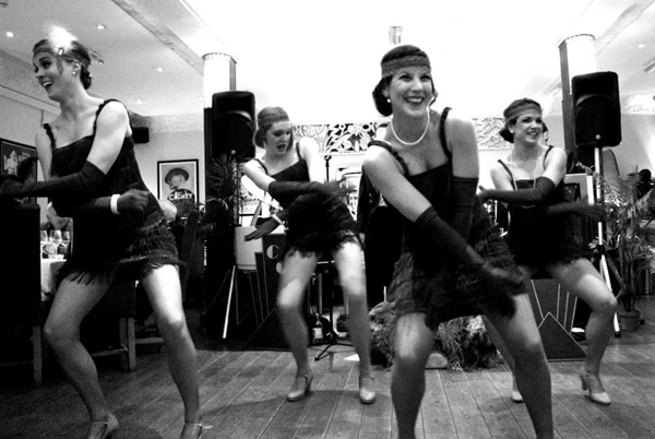 ROARING 20S THEMED ENTERTAINMENT - FLAPPER DANCERS - PERFECT FOR GREAT GATSBY OR PROHIBITION THEMED PARTIES MANCHESTER LONDON UK