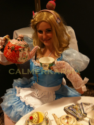 FORTUNE TELLERS FOR EVENTS -ALICE IN WONDERLAND THEMED