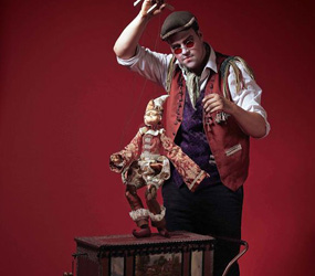 HALLOWEEN - MIX AND MINGLE ACTS - THE TWISTED PUPPETEER ACT- HAUNTED TOY SHOP