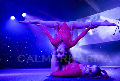 HALLOWEEN THEMED ENTERTAINMENT-CONTORTION DOUBLES ACT