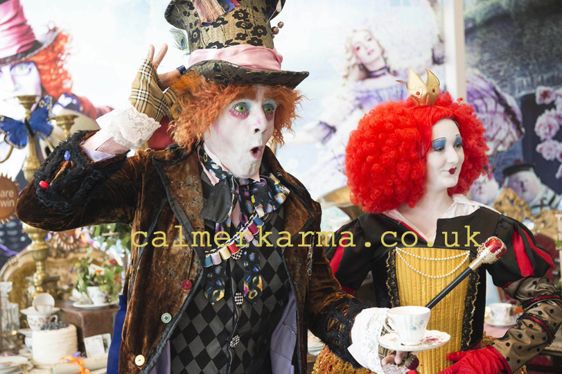 ALICE IN WONDERLAND THEMED ENTERTAINMENT -MAD HATTER LOOKALIKE + RED QUEEN PERFORMER TO HIRE - UK 