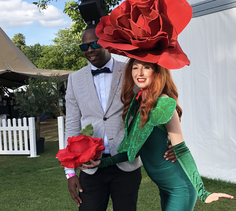 ROSE BELLE WALKABOUT PERFORMERS - WEDDING, FESTVAL OR VALENTINES ENTERTAINMENT