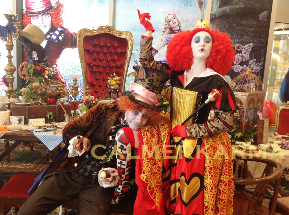 RED QUEEN LOOKALIKE PERFORMER - ALICE IN WONDERLAND EVENT ENTERTAINMENT TO HIRE