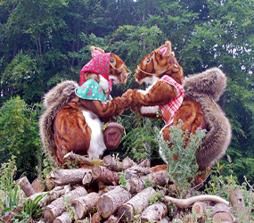 GARDEN & WOODLAND THEMED ACTS - COMICAL SQUIRREL DUO ACT UK