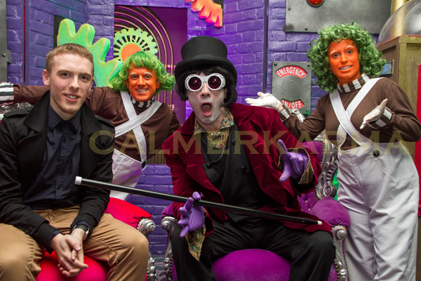 WILLY WONKA THEMED ENTERTAINMENT - WILLY WONKA LOOKALIKE AND DWARF OOMPA LOOMPAS