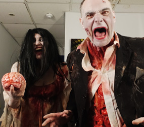 zombie invasion - scare actor zombies
