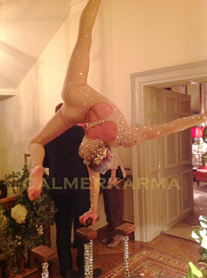 ACROBATIC ACTS TO HIRE - DIAMONTE HAND BALANCING ACROBAT LONDON MANCHESTER UK